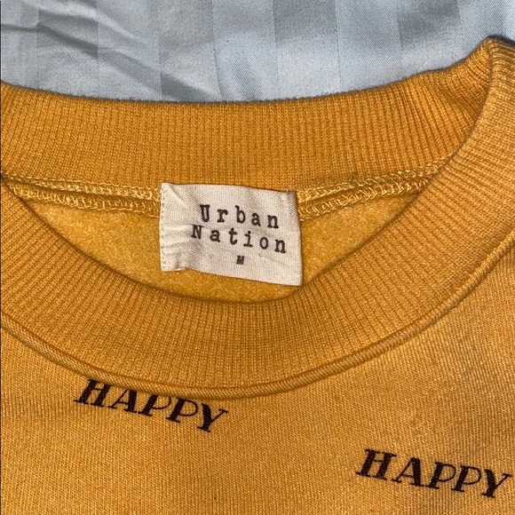 Nice sweater - Picture 2 of 5